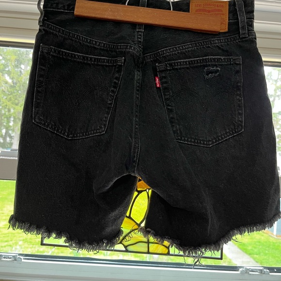 Black Demiem cut-off shorts - Picture 3 of 5
